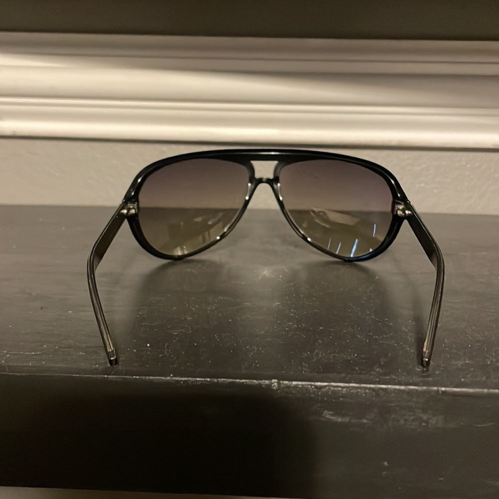 Gucci sunglasses - Picture 2 of 4